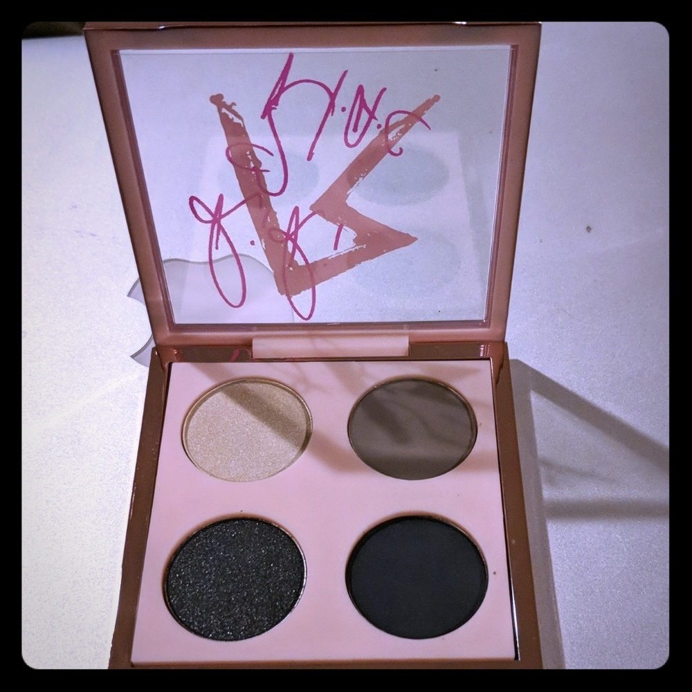 Mac 4 eyeshadow palette Smoked Cocoa